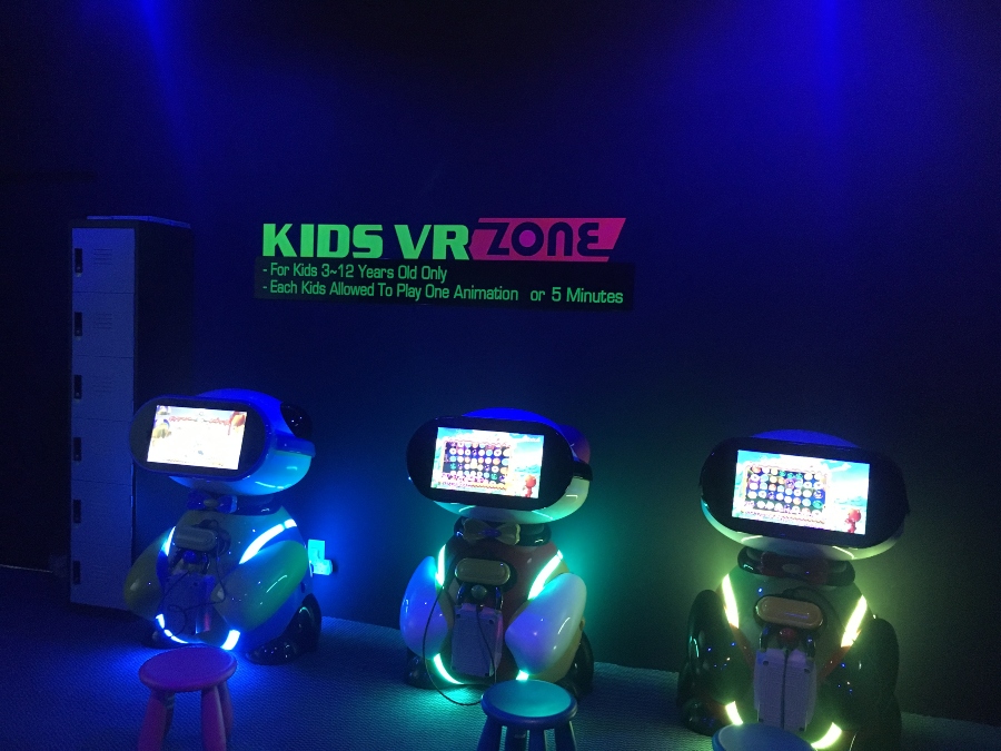 Zon virtual reality kanak-kanak