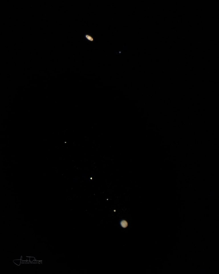 (Video) Menakjubkan, Jurugambar Berjaya Rakam Kedudukan Dekat Planet