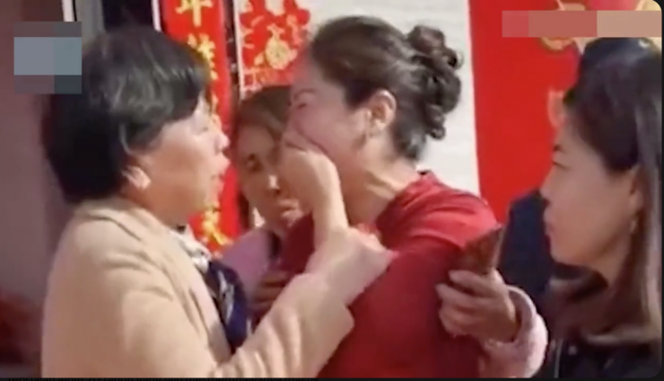 Wanita Sebak, Dapat Tahu Bakal Menantu Rupanya Anak Perempuan Kandung