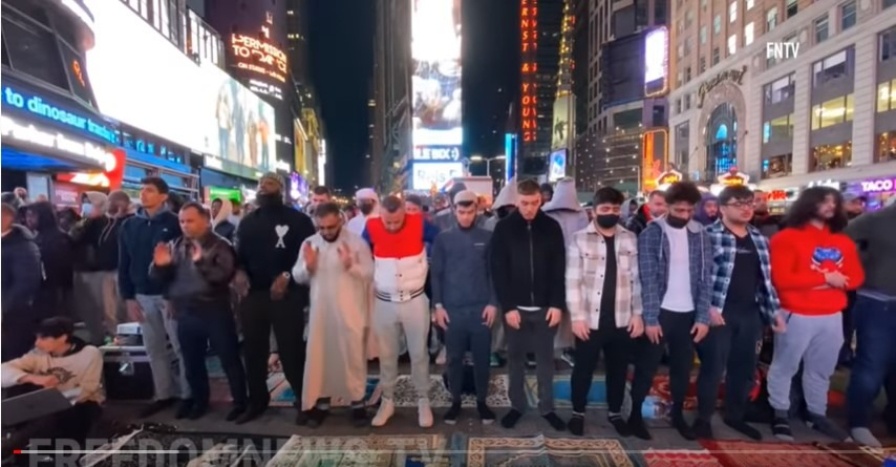 tarawih di times square