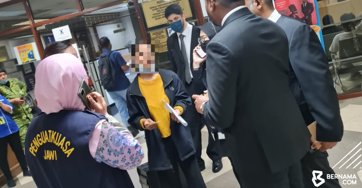 wanita dituduh di mahkamah syariah