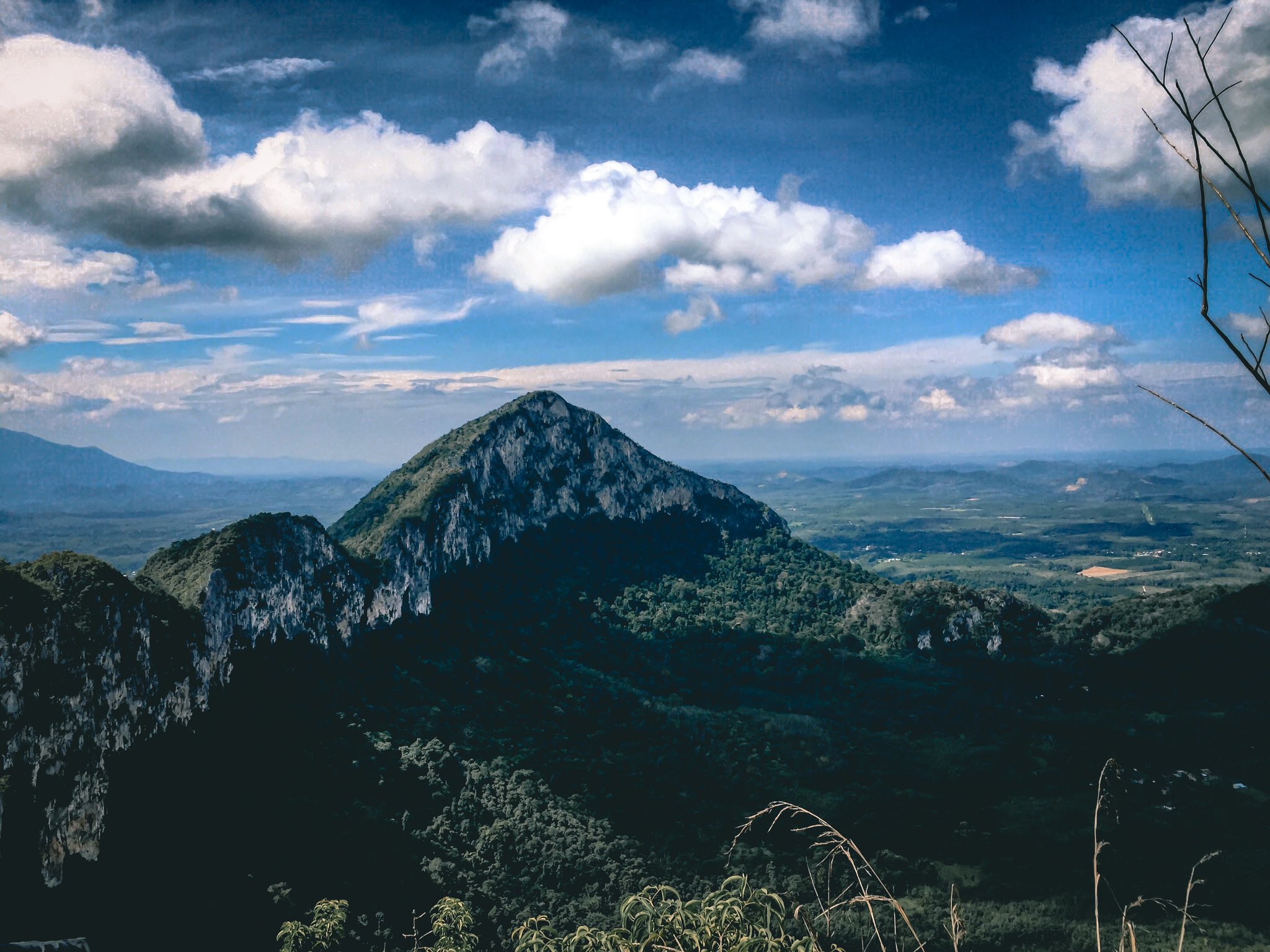 26 lokasi "hiking" yang sesuai untuk "beginners"