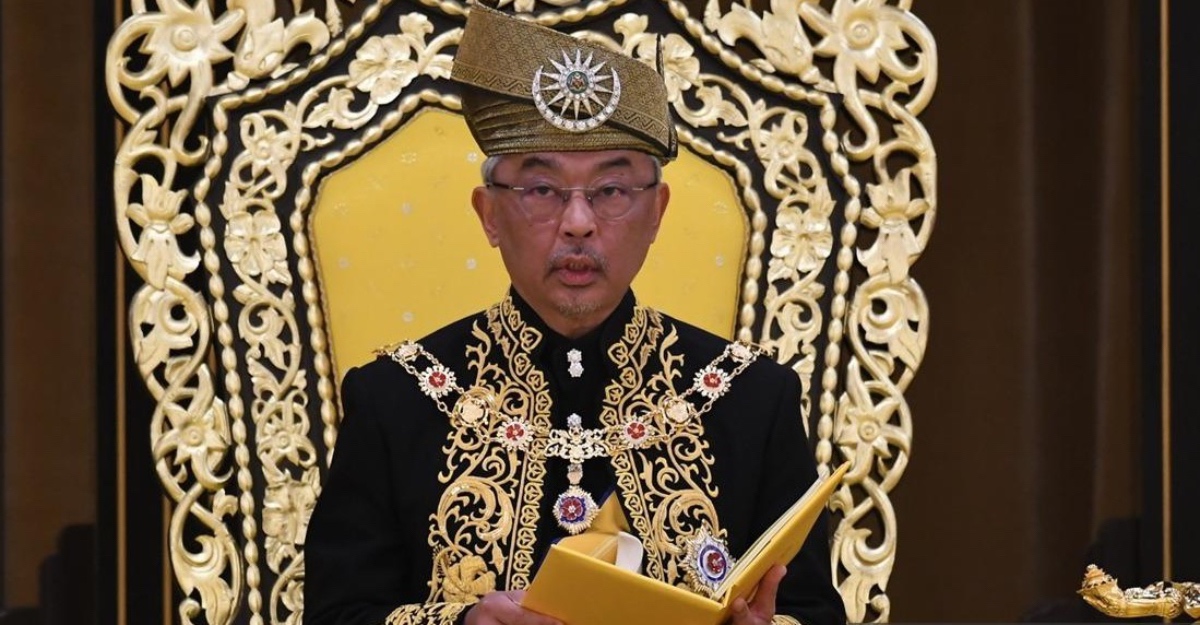 Agong Titah Pahang Kibar Bendera Separuh Tiang