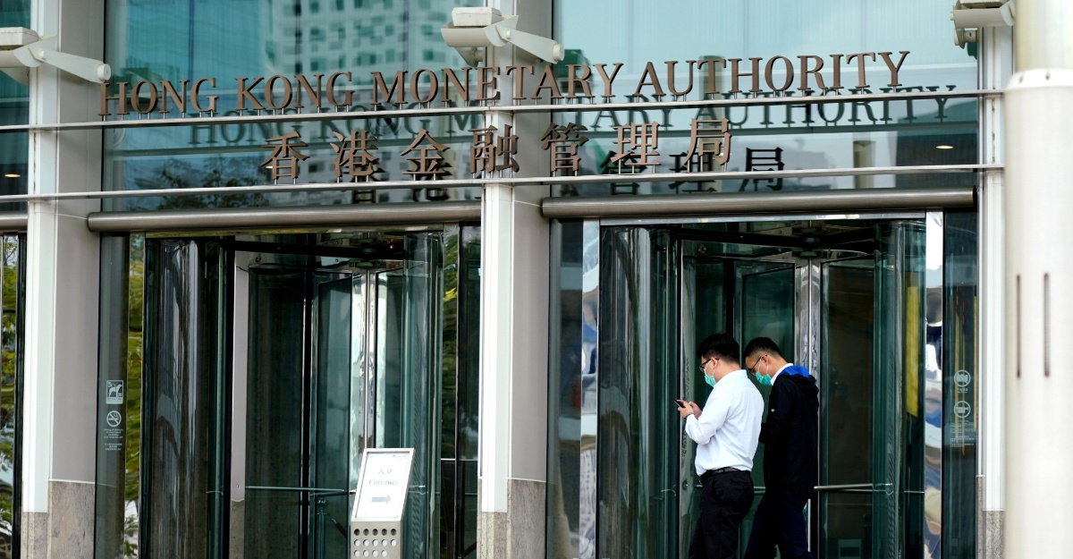 Hong kong naikkan kadar faedah