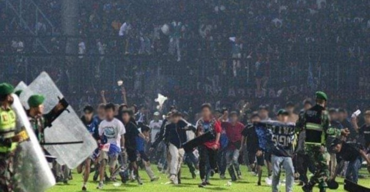 pegawai terbunuh kanjuruhan dinaikan pangkat