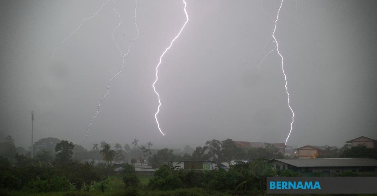 Ribut Petir & Hujan Lebat Dijangka Landa Kebanyakan Negeri