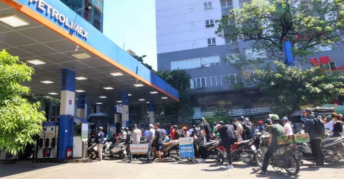 Berdepan Krisis Bahan Api Stesen Minyak Di Bandar Vietnam Ditutup