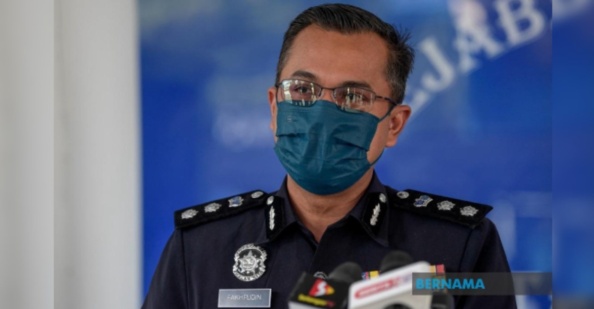 bapa pukul anak perempuan