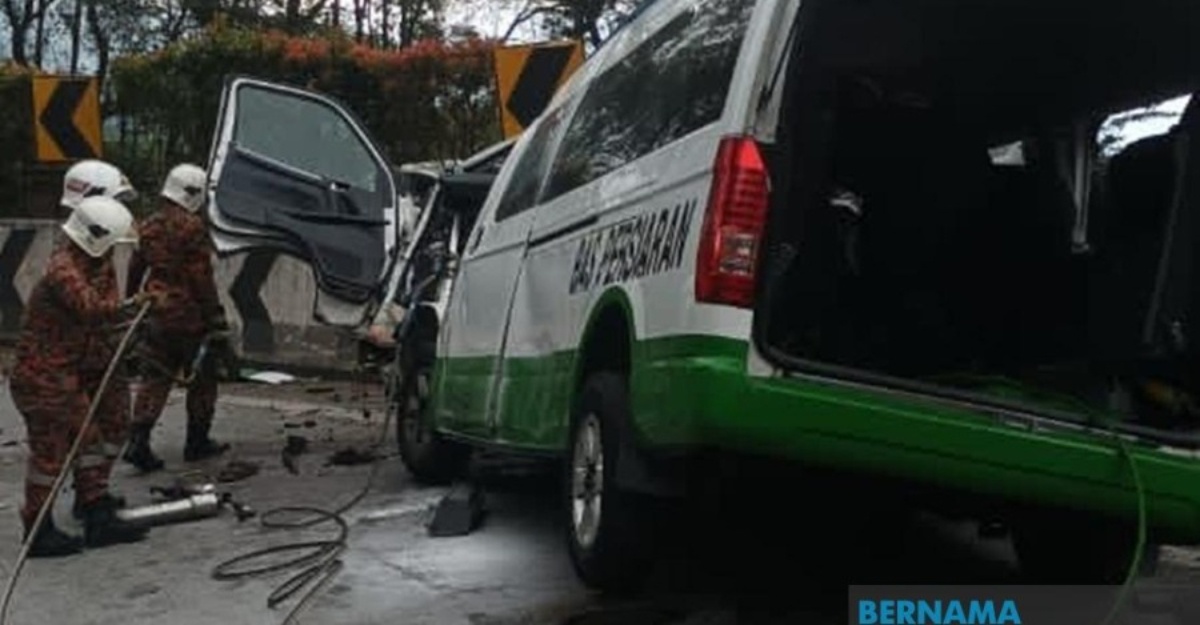 lapan cedera van terbabas