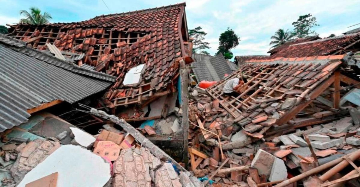 Gempa bumi 6.0 indonesia
