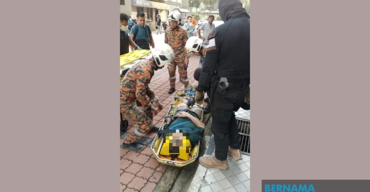 jatuh tingkat 14