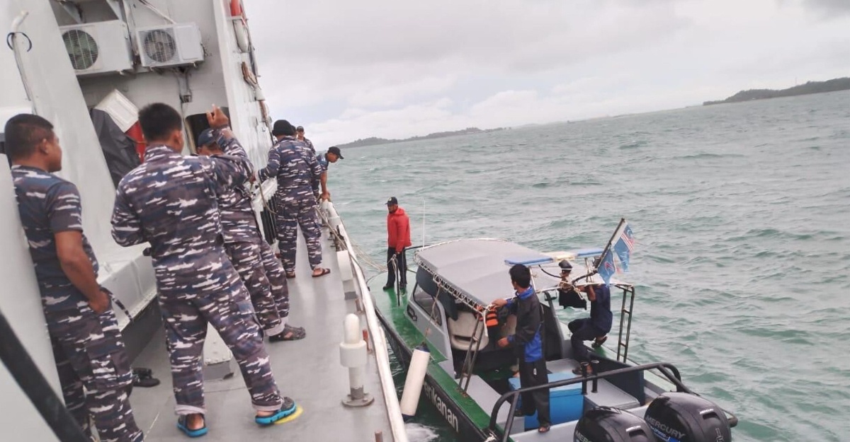 Kakitangan Jabatan Perikanan Johor selamat