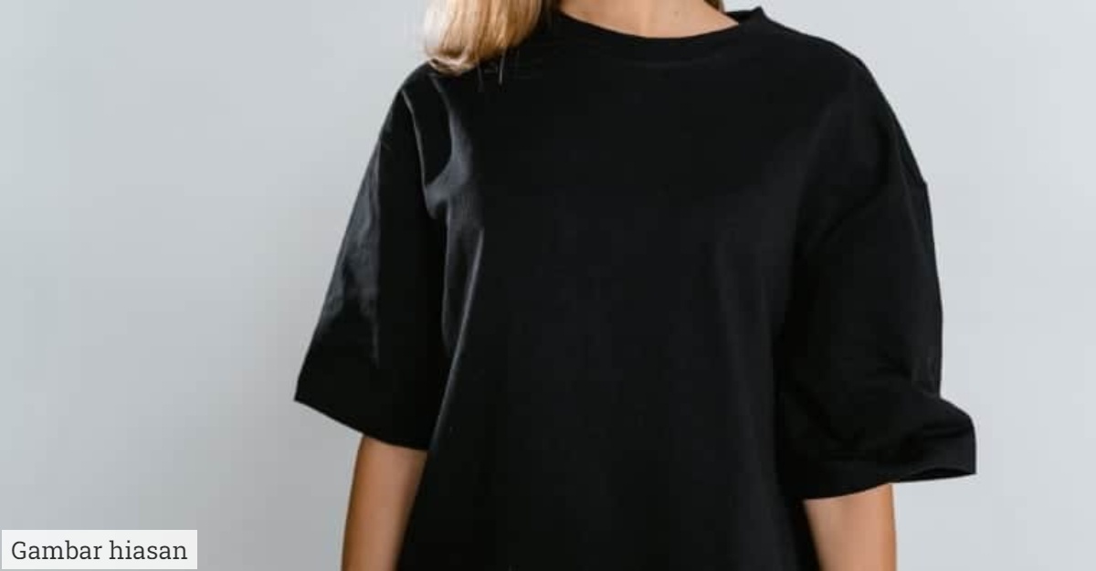 Gemar Pakai Baju Hitam