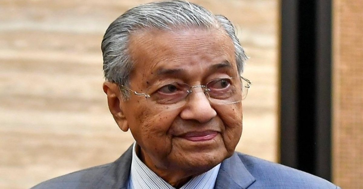 terus terlibat dalam politik dr mahathir