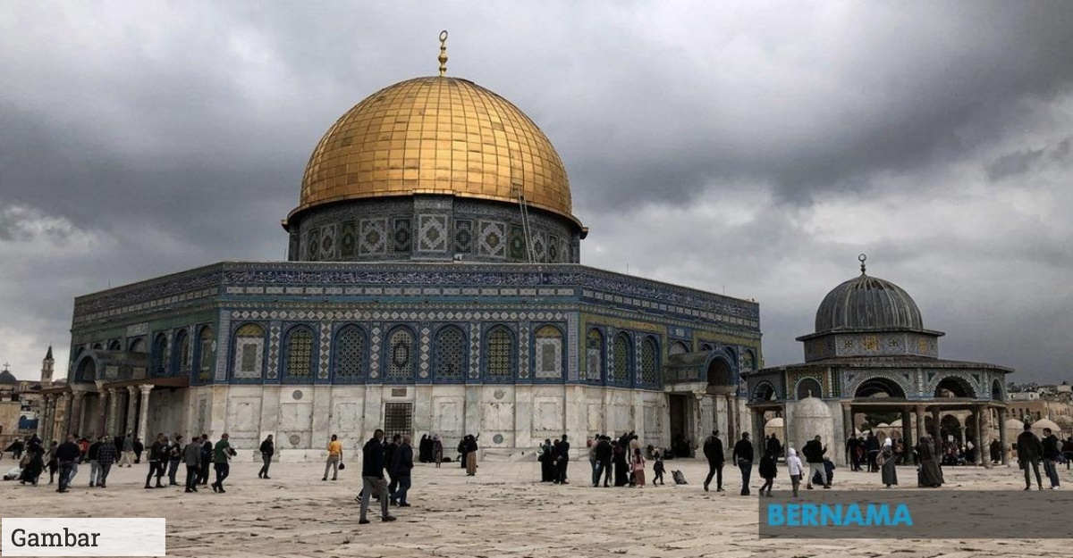 israel serbu jemaah al-aqsa