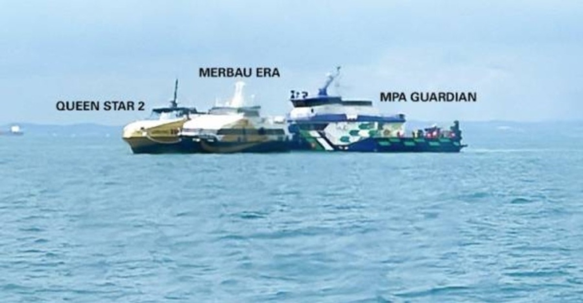 Feri dalam perjalanan ke Batam