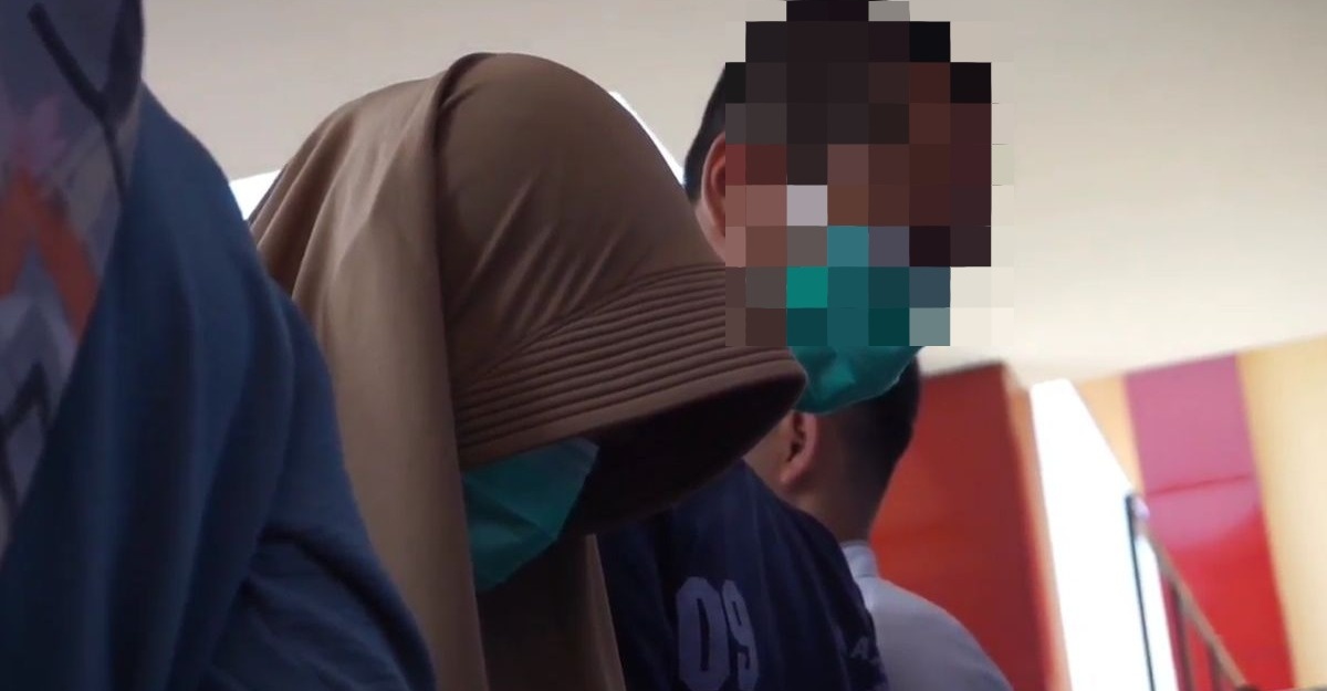 suami video lucah isteri