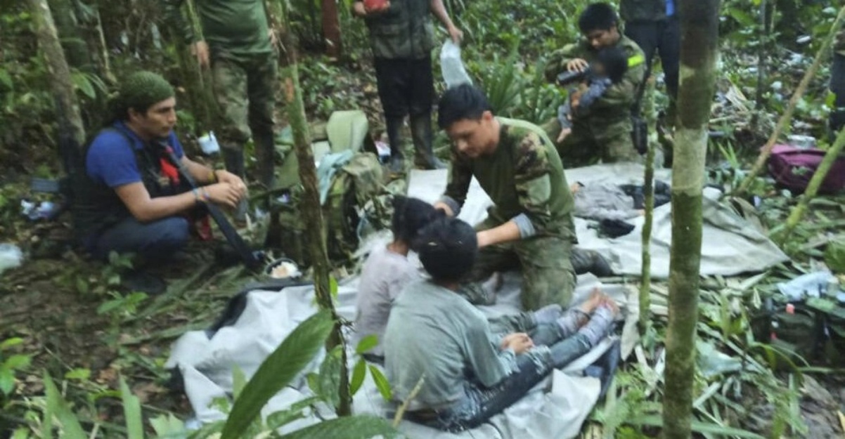 empat kanak-kanak hidup terhempas