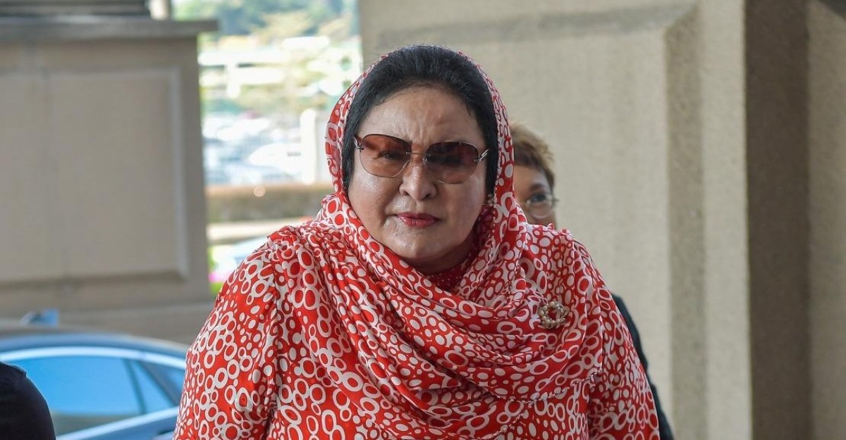 rosmah mohon pasport singapura