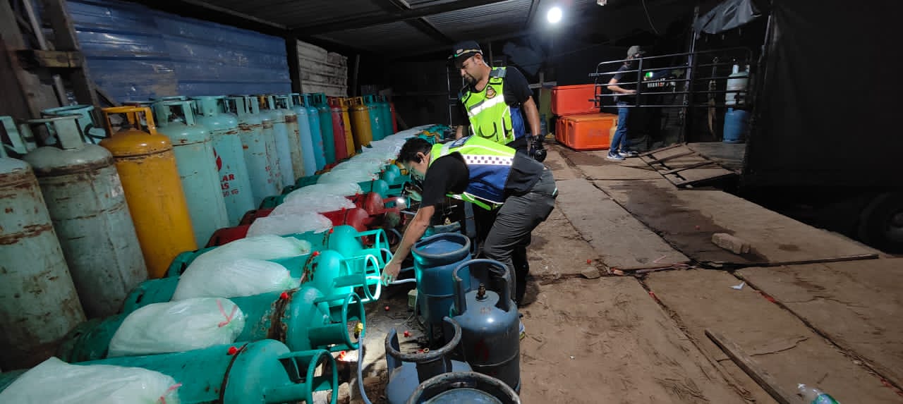 Aktiviti Penyelewengan LPG Diserbu