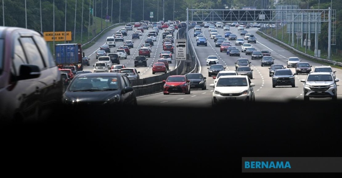 Trafik Di Lebuh Raya Utama Dari Lembah Klang Ke Utara, Pantai Timur Mulai Sesak
