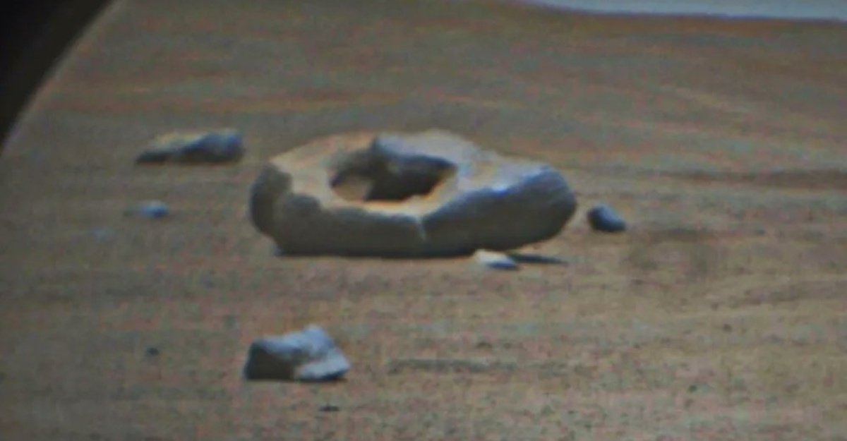 NASA batu donut