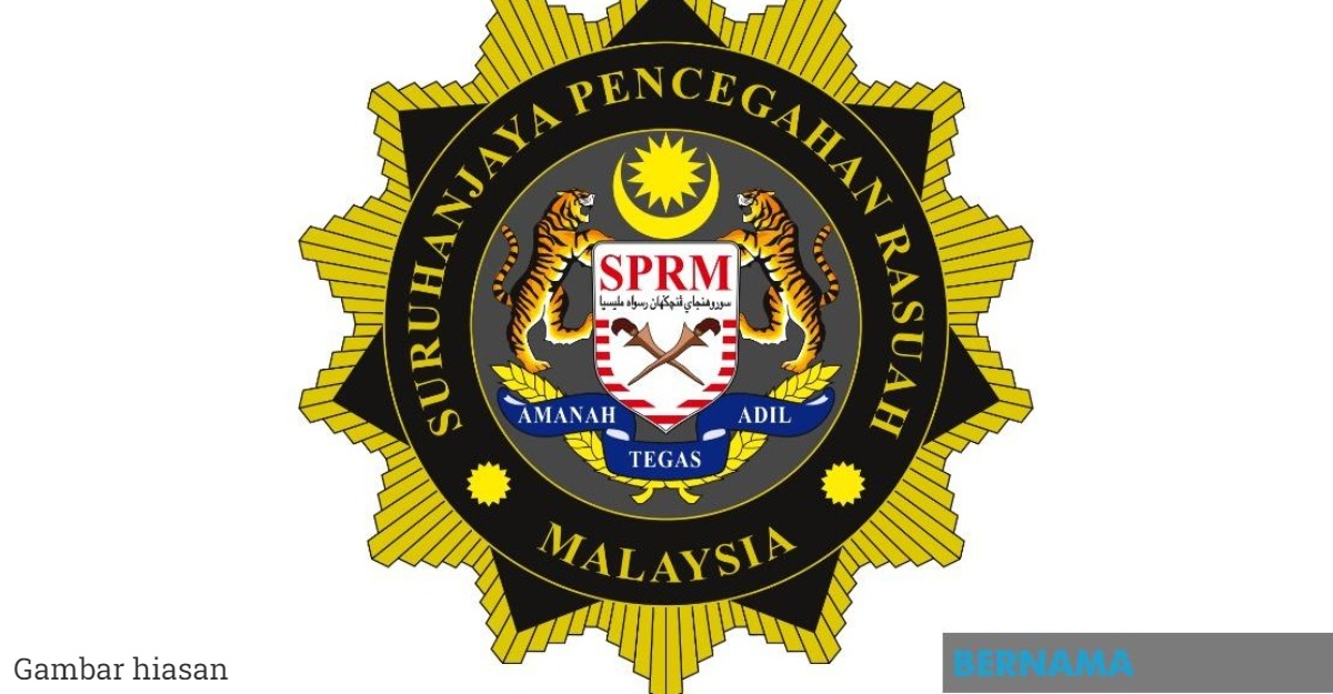Menantu Muhyiddin beku pasport