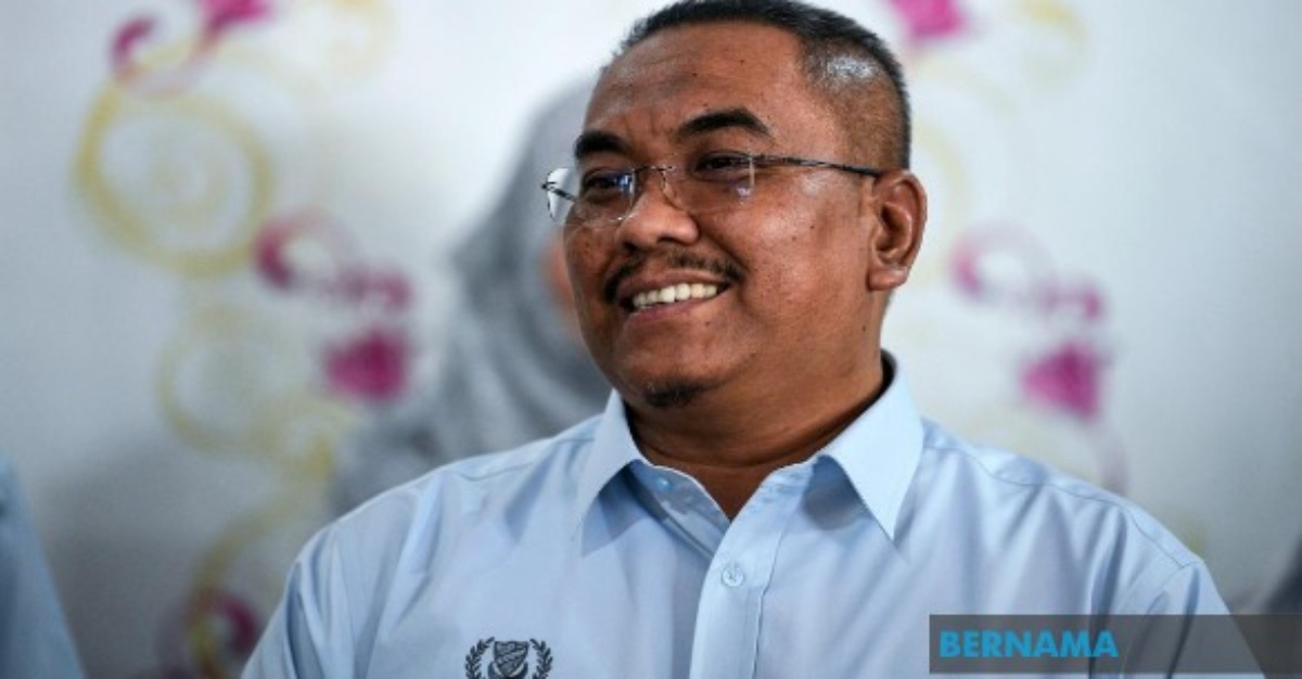 sanusi bertahan walau berdarah