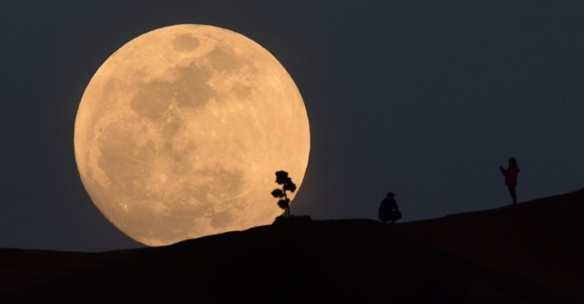 Super Blue Moon