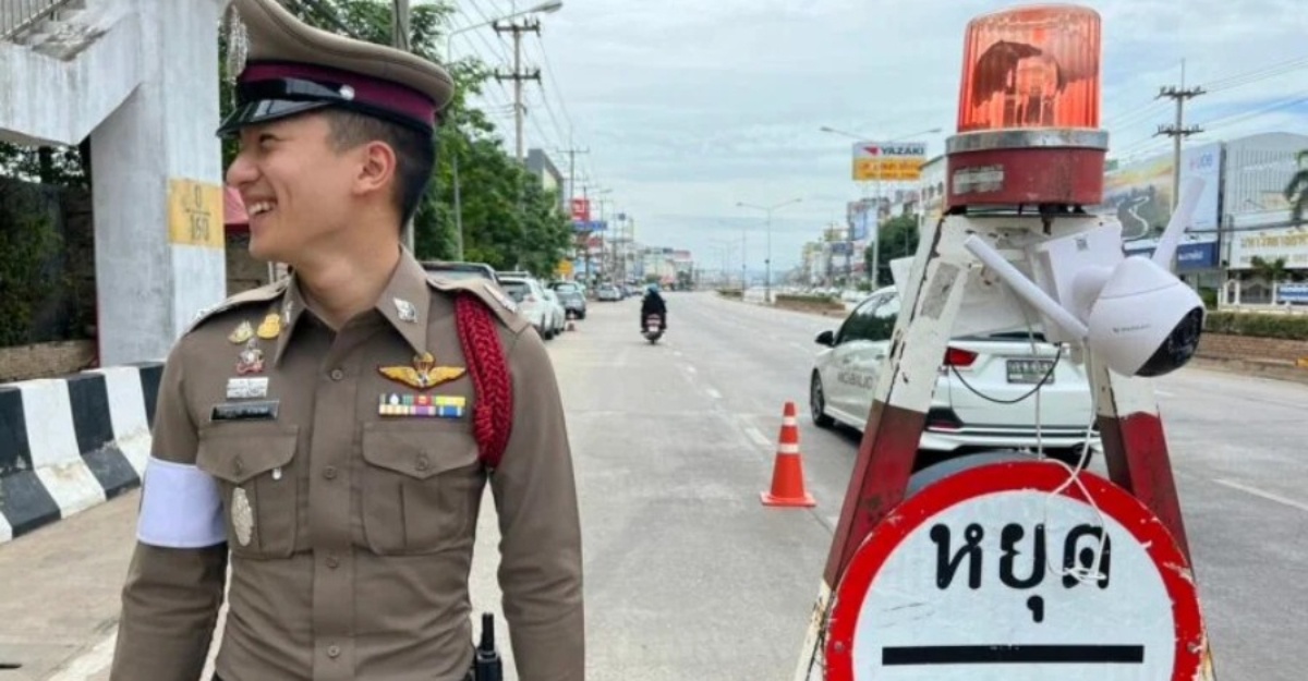 anggota polis Handsome