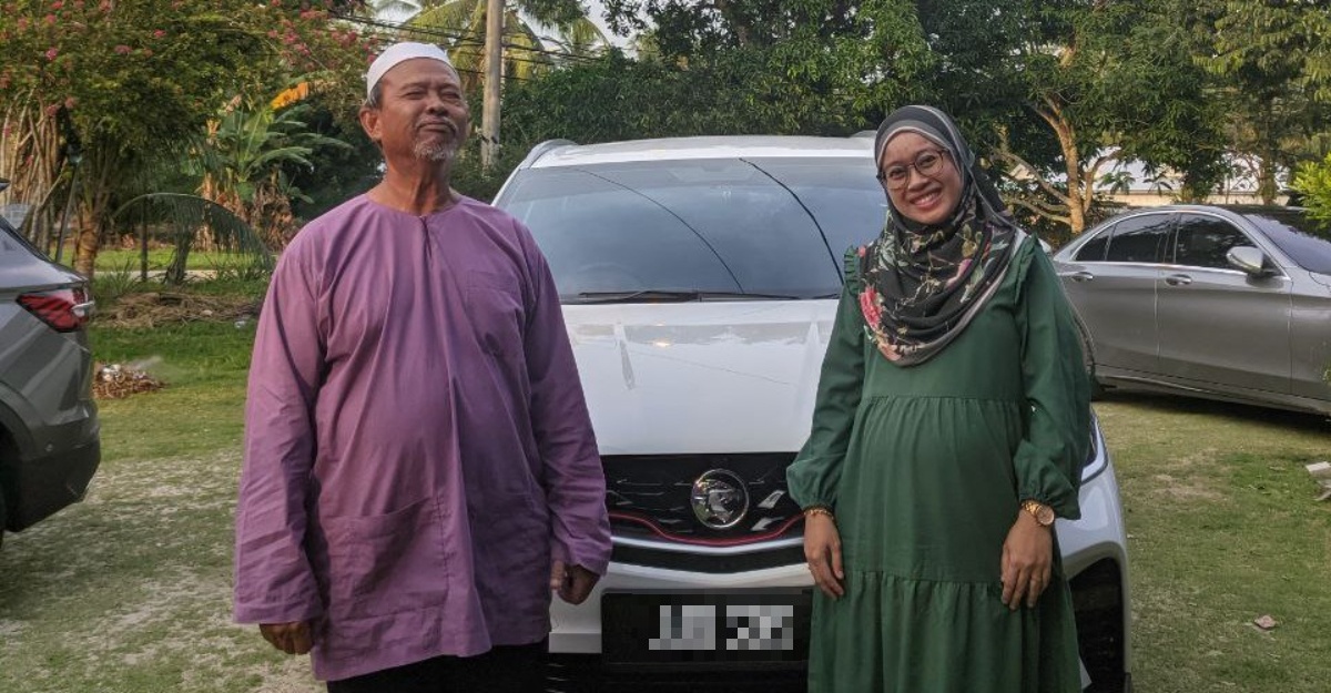 bapa terharu anak kereta baharu