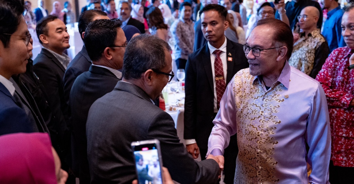 anwar uae pelaburan RM40.6 Bilion