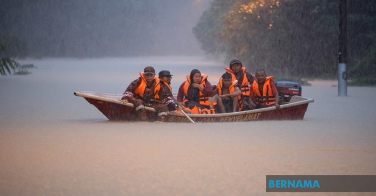 bantuan setengah juta mangsa banjir pantai timur