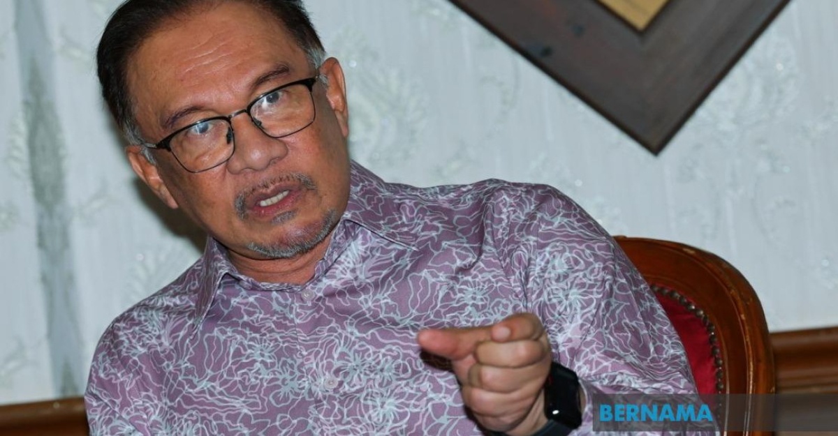 anwar kekal pendirian gaji