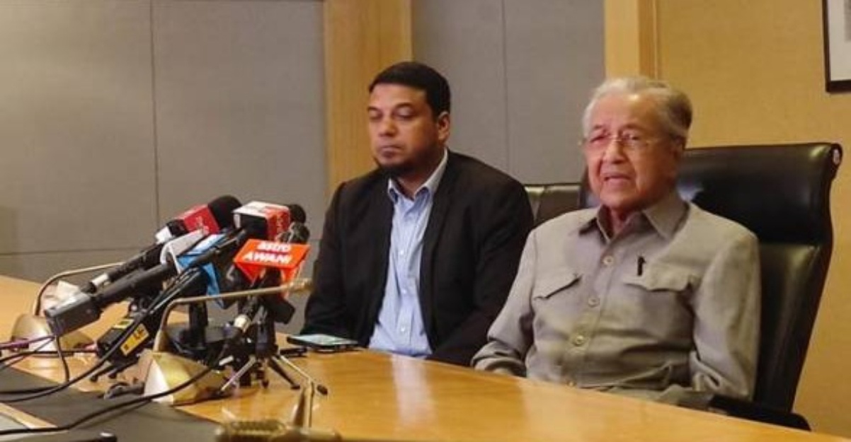 dr mahathir diperlakukan penjenayah