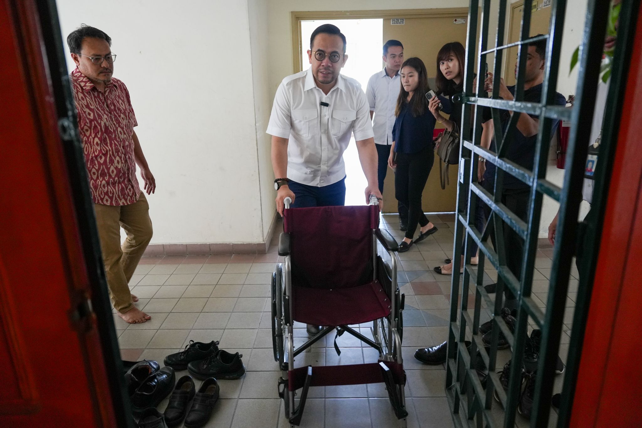 Steven Sim Serah Bantuan