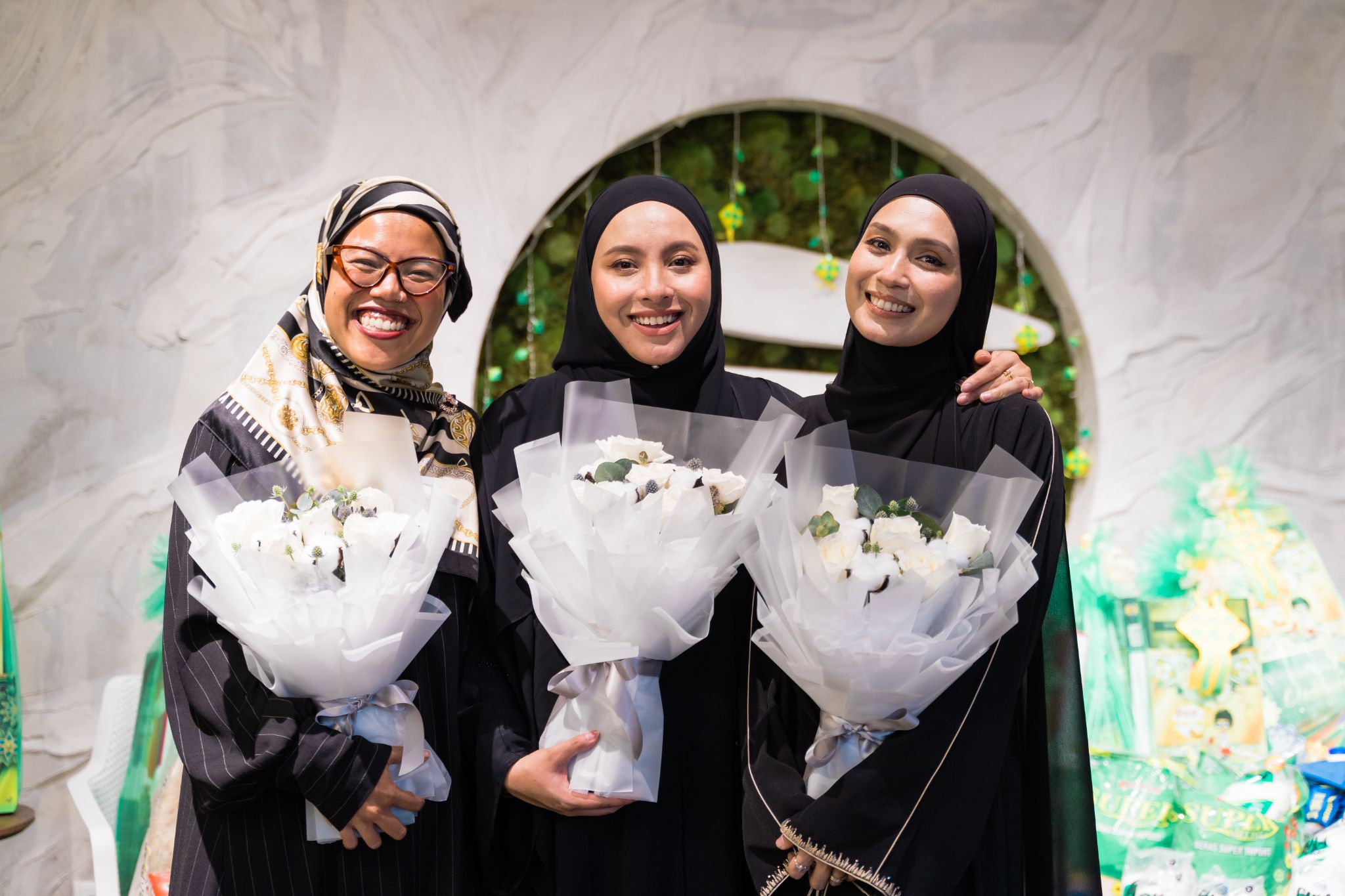 malam amal flint membantu mereka yang memerlukan