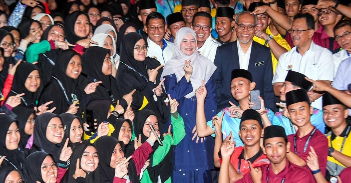 aduan aktiviti luar panas
