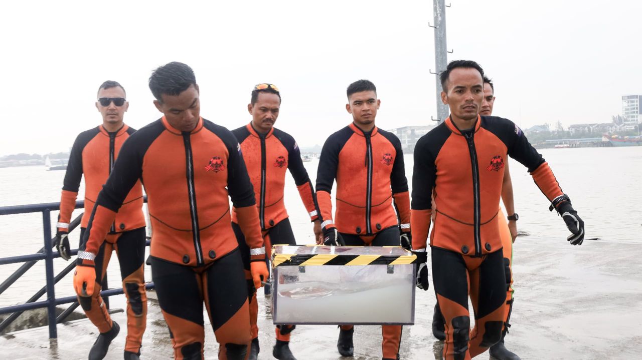 kotak hitam aw139 ditemui