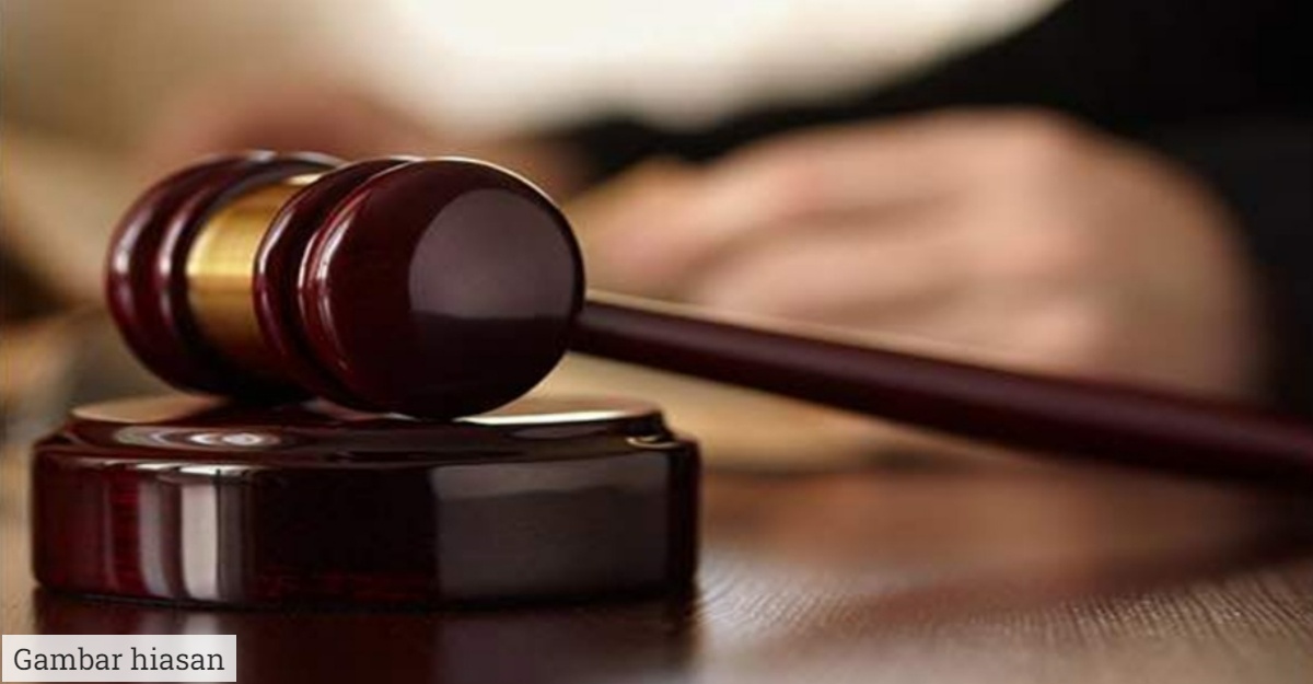 lelaki penggal kucing