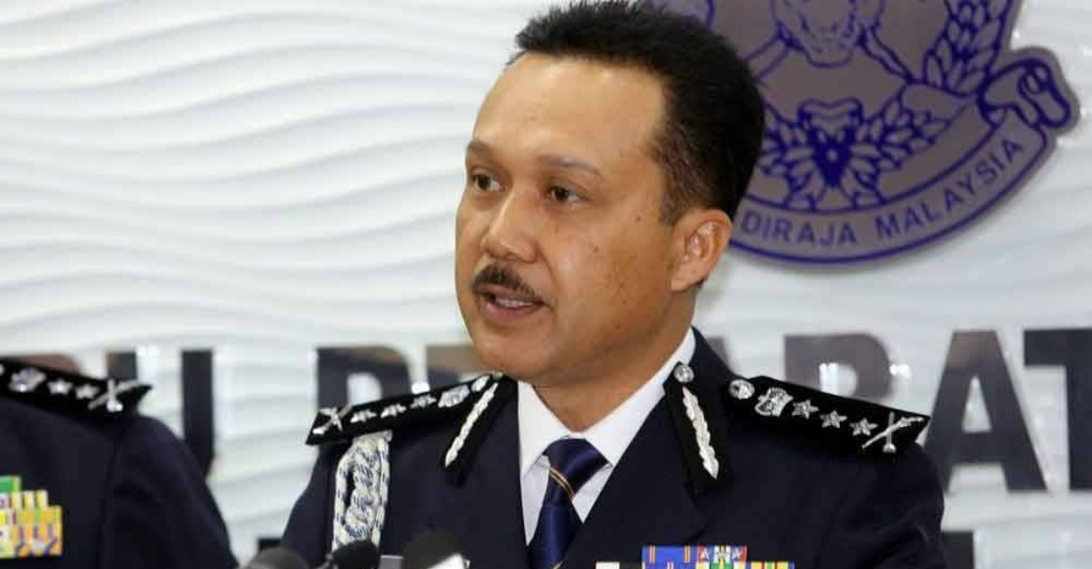 warga emas dipukul anak kerusi