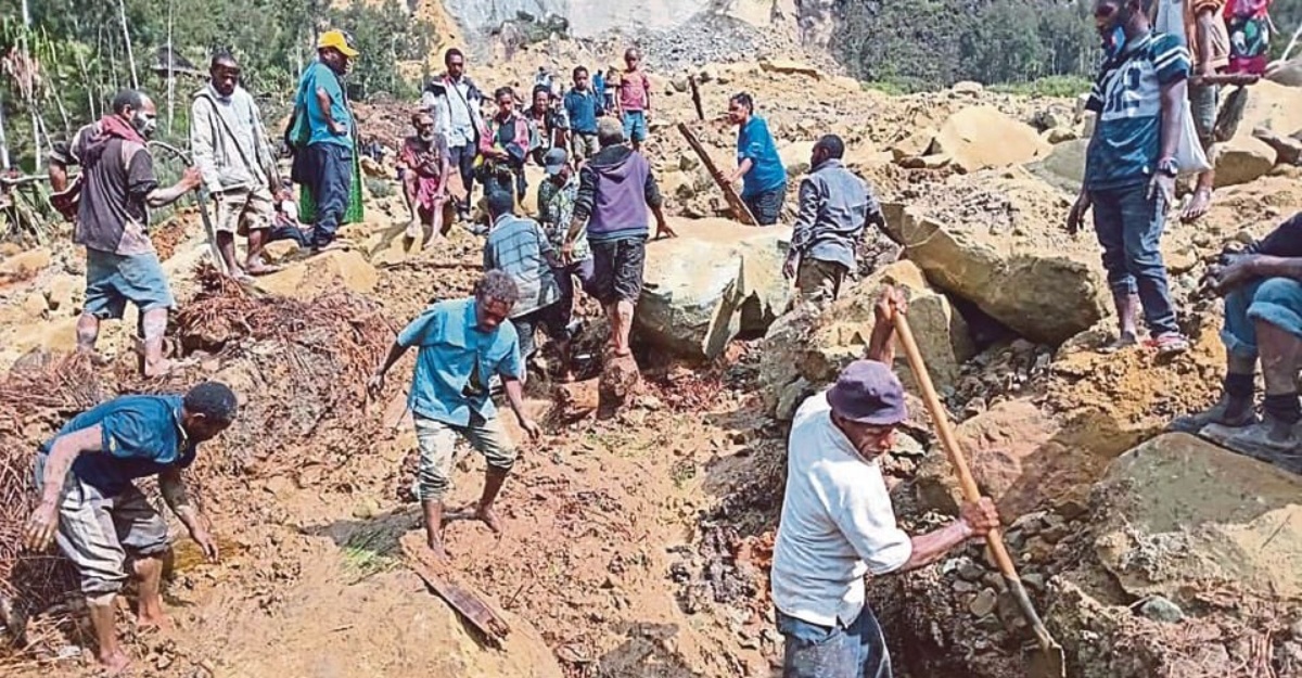 tanah runtuh papua new guinea