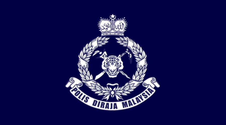 lori langgar 15 kenderaan