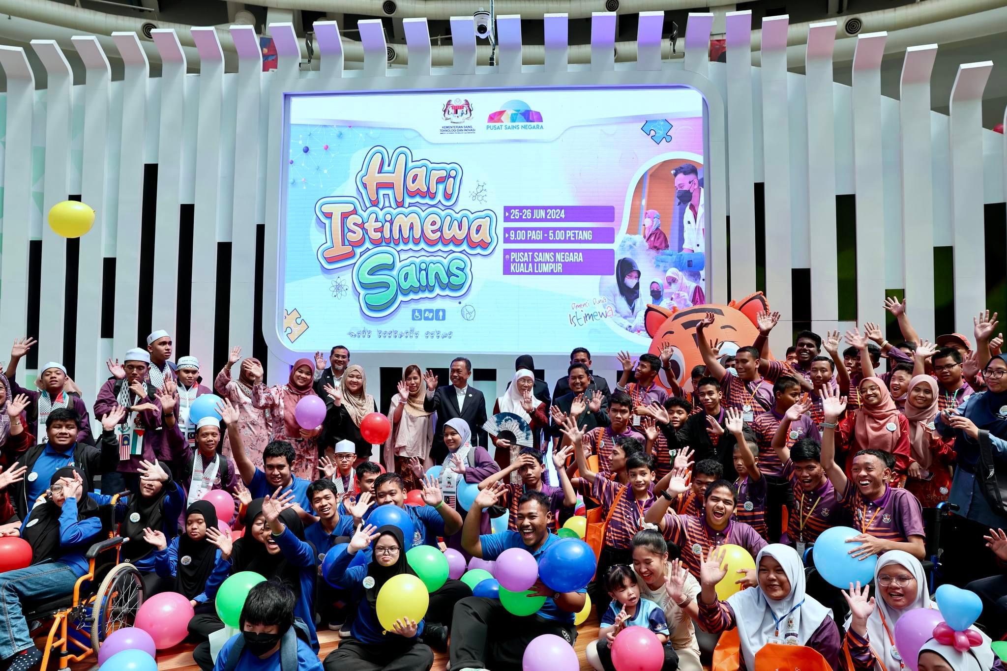 hari istimewa sains 2024