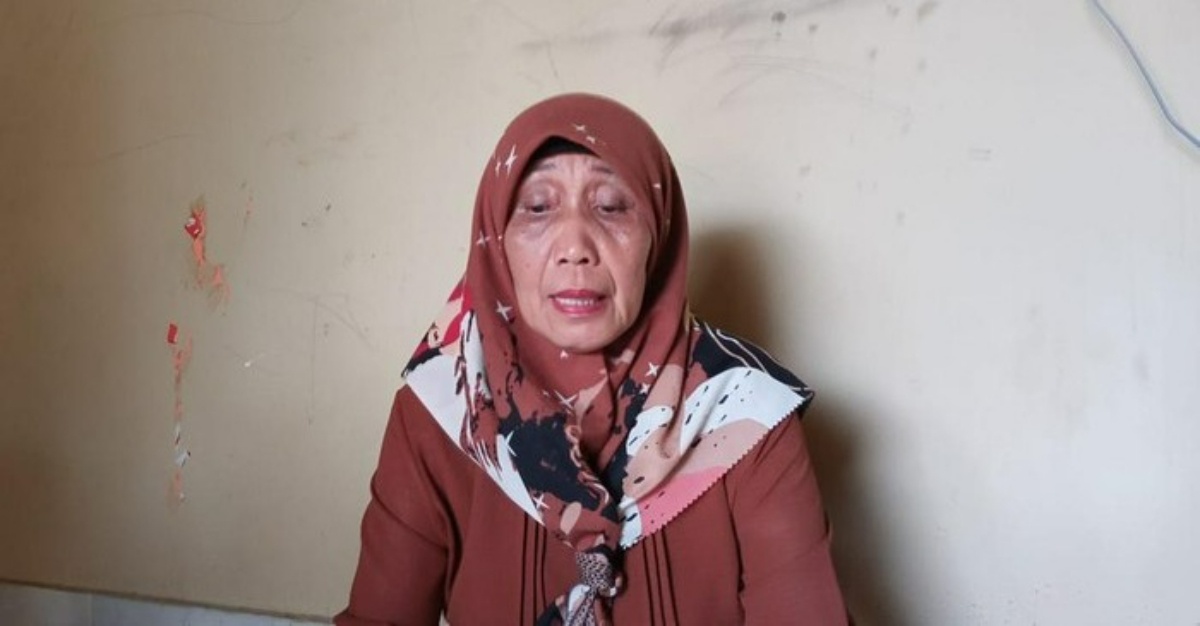 cikgu pencen pulang gaji