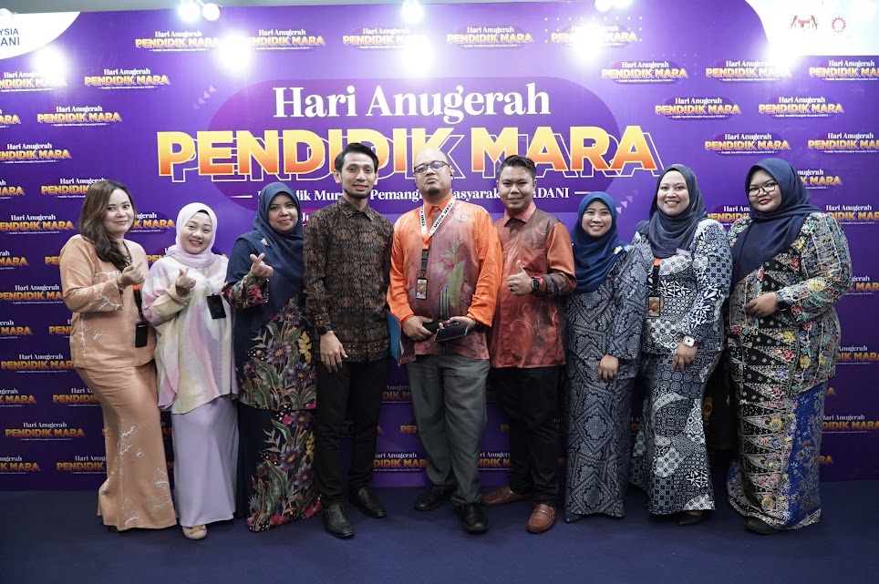 hari anugerah pendidik mara