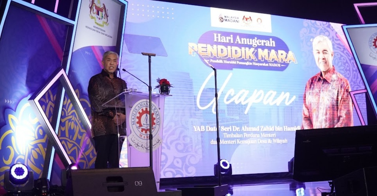hari anugerah pendidik mara