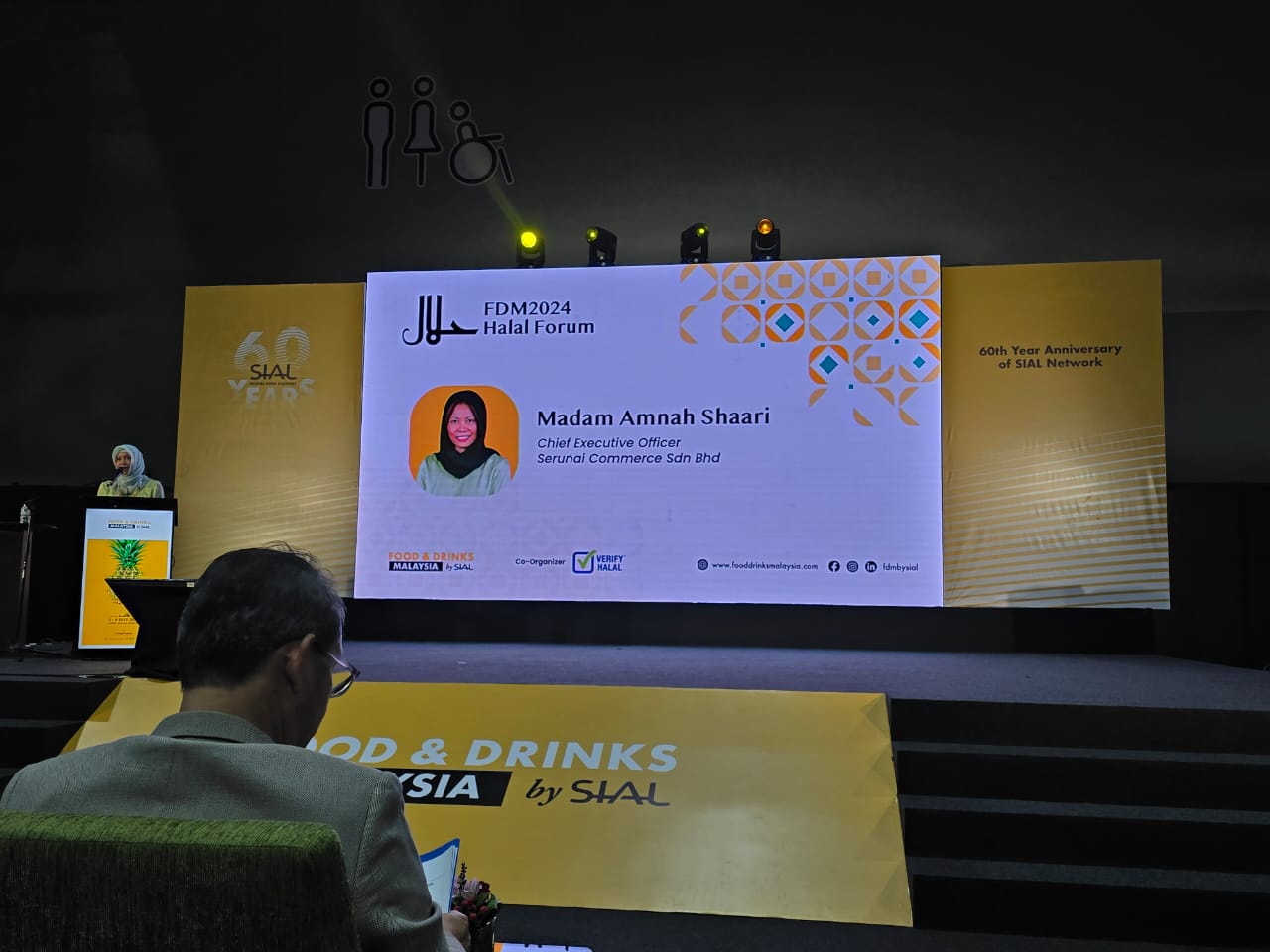 forum halal sempena pameran food & drinks malaysia 2024