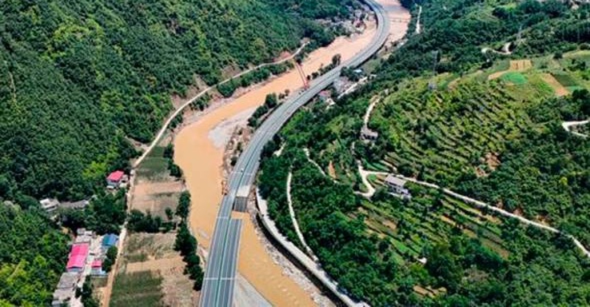 Jambatan Runtuh China