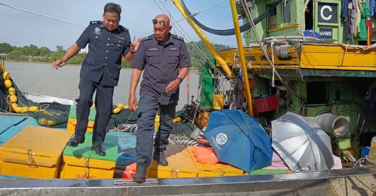 Bot Terbalik Kemaman